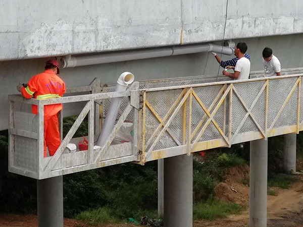 桥梁排水管安装图片3